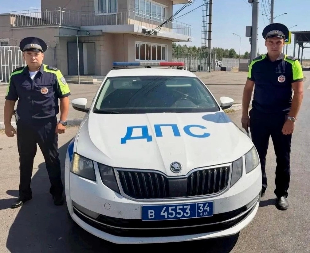 В Волгограде сотрудники полиции спасли мужчину в критической ситуации! 👏🏻😲
