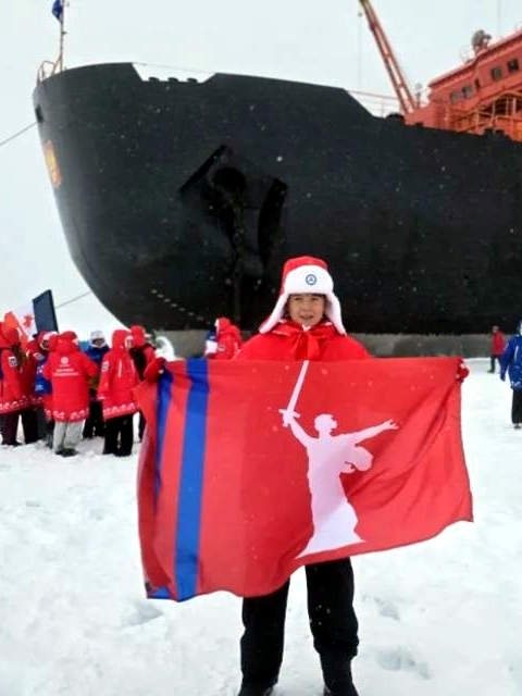 Школьник из Волгограда покорил Северный полюс на атомном ледоколе! 👏🏻🤩