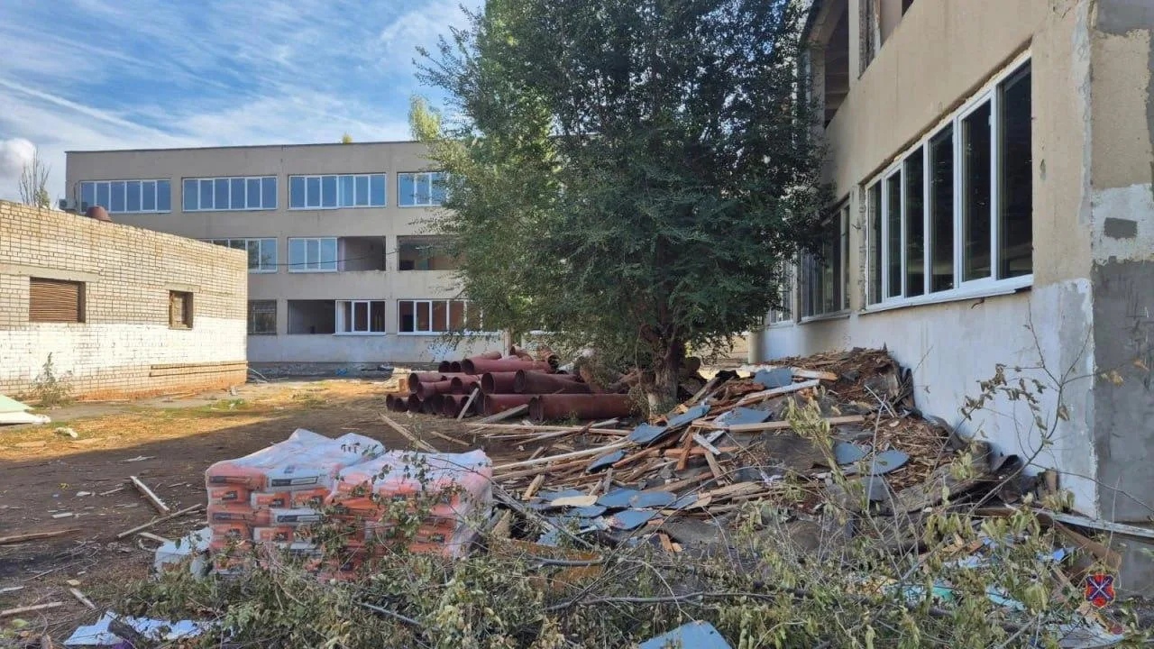 🏫 В Волжском не могут найти подрядчиков для завершения капремонта школы №32