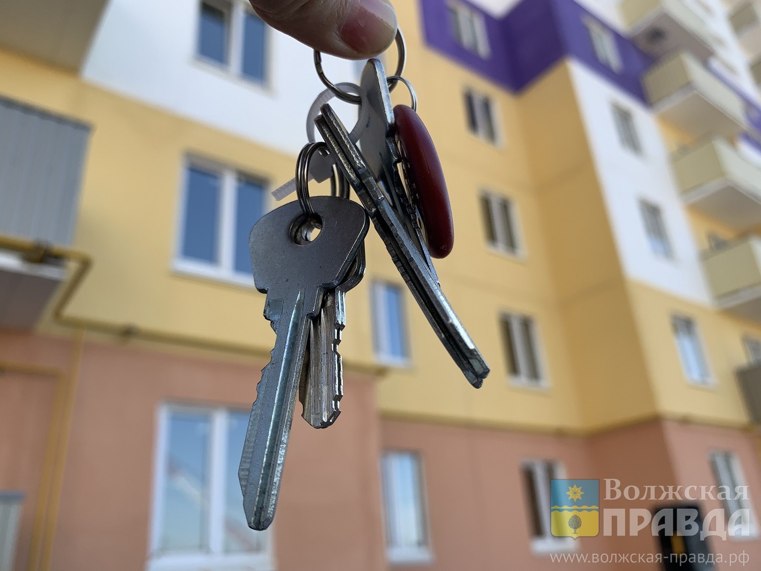 Жительница Волгограда хотела отобрать у покупателя проданную ему квартиру