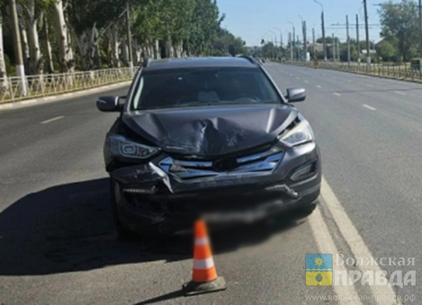 У больницы Фишера: в Волжском 67-летний водила «скорой» не уступил кроссоверу