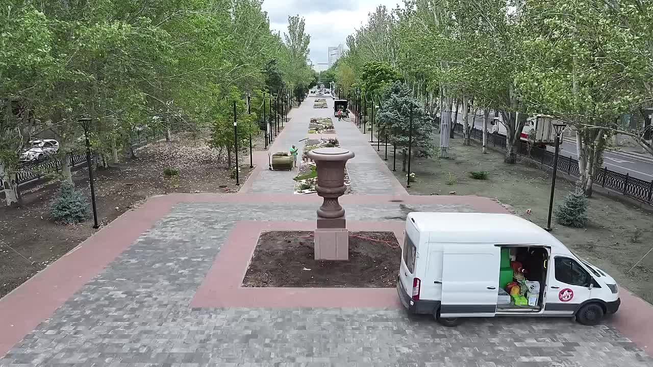 Сквер Говорухина: новый симпатичный семейный уголок на проспекте Ленина! 👏🏻🤩