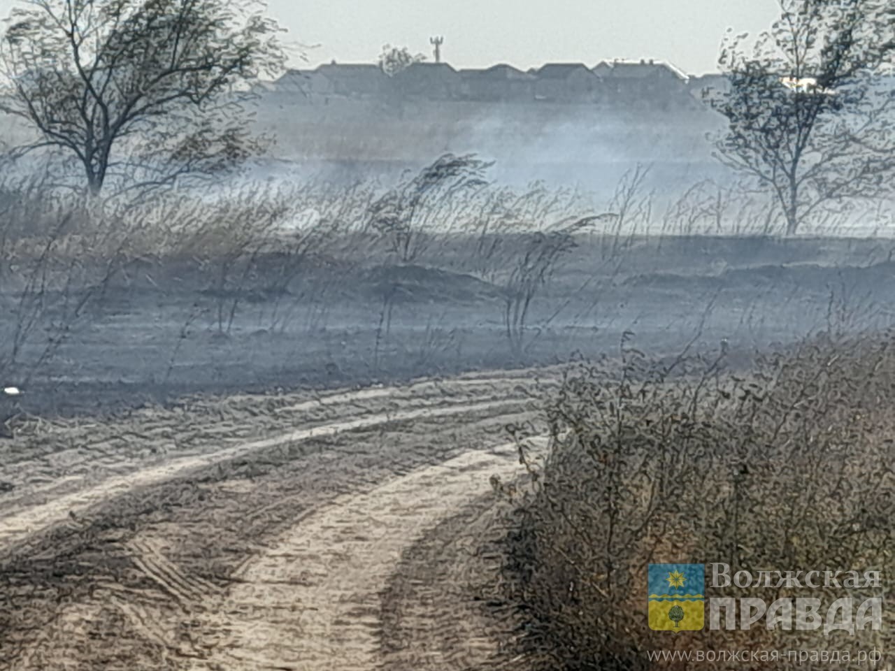 После пожара на мусорном полигоне в Волжском проверят воздух