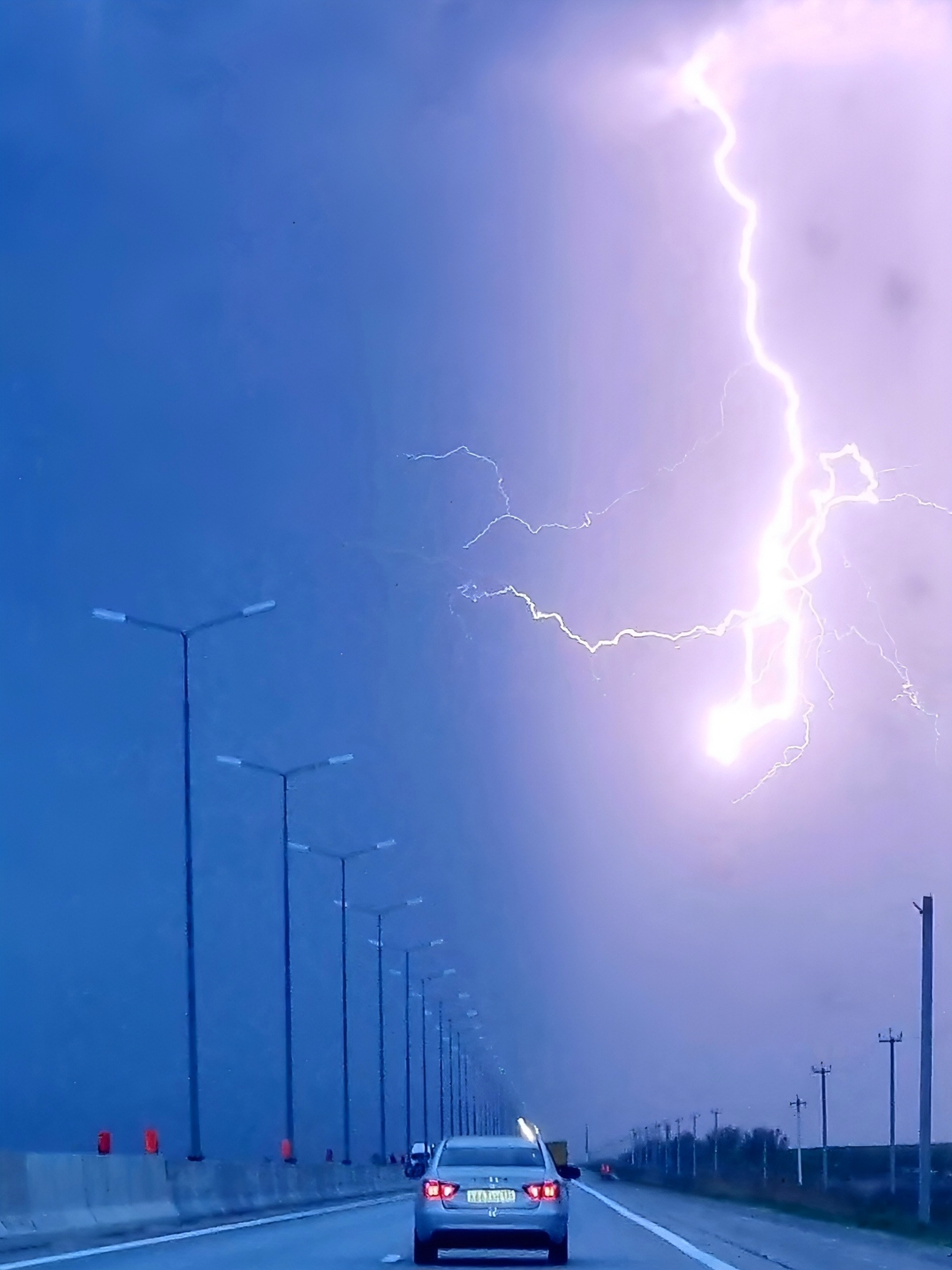 А у нас тут намеднях по волгоградскому небу очень красивое показывали! ⚡😍⚡