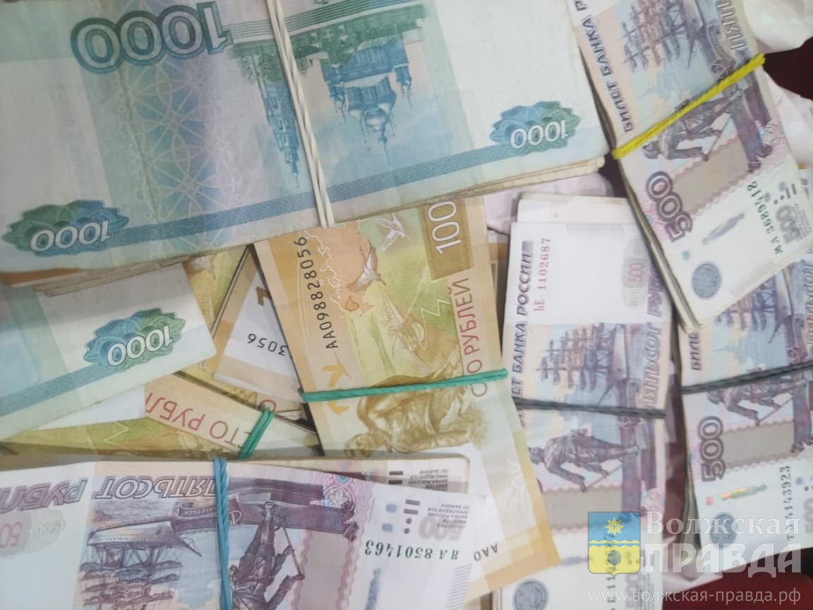 Волгоградец перевёл на «безопасный счёт» 2,6 миллиона