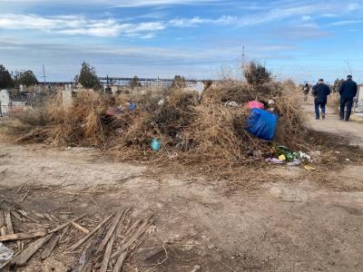 В Волжском общественность обеспокоена ситуацией на городских кладбищах