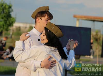 Меч Победы, заволжский вальс и караоке: в Волжском стартовали мероприятия, посвящённые 9 мая