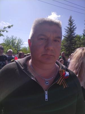 На митинг в Краснооктябрьский из Тулы приехал внук похороненного здесь лётчика