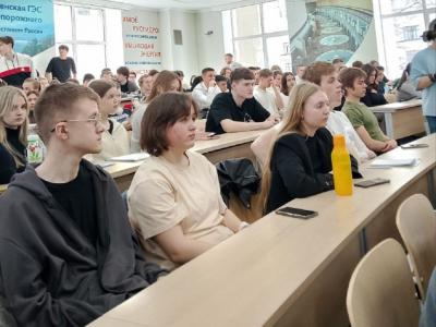 Волжане рассказали в Москве о строительстве Сталинградского гидроузла