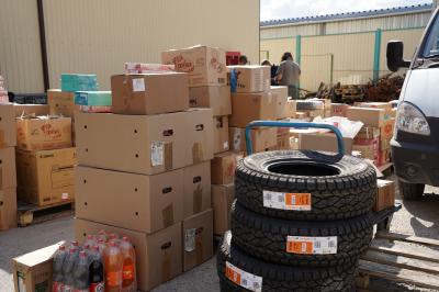 Автомобиль, продукты и запчасти: в ДНР и Запорожье из Волжского отправился 45-й гуманитарный конвой