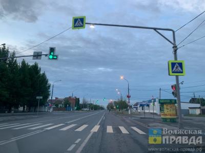 Волжские специалисты рассказали, для чего нужны три пары светофоров на перекрёстке Ленина и Большевистской