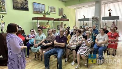 «Они всегда казались мне живыми»: В Волжском можно посмотреть на винтажные куклы разных стран