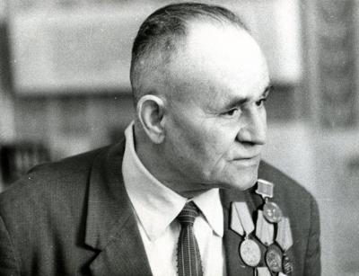 Историки рассказали, как в Волжском появился  памятник Павшим воинам