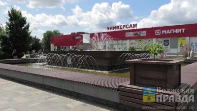 В Волжском на общественных территориях работают фонтаны