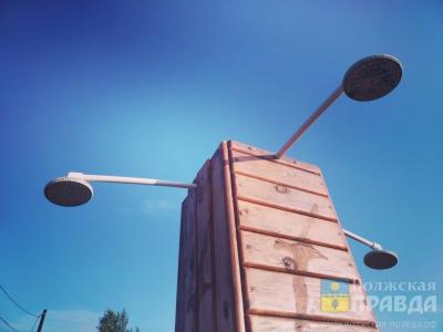 Загорать, но не купаться: городской пляж Волжского — на низком старте
