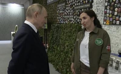Владимир Путин пообщался с волжскими волонтёрами и оценил их работу