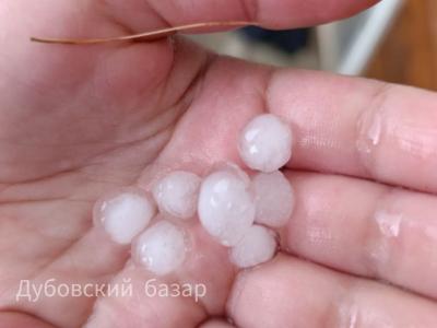Град и ливень накрыли несколько районов Волгоградской области