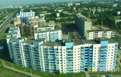 С помощью ЦУР в Волжском покосили траву и установили новый светофор