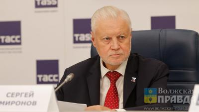 Почему в Волгограде не верят в среднюю зарплату в 100 тысяч рублей