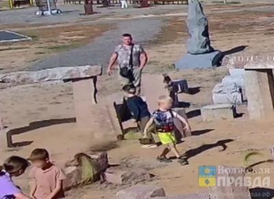 В парке «Волжский» похозяйничали малолетние и великовозрастные вандалы