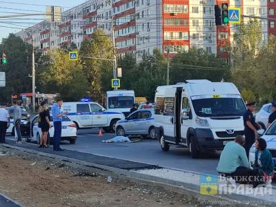 Она еще дышала и двигалась: в Волжском маршрутчик насмерть сбил 9-летнюю самокатчицу