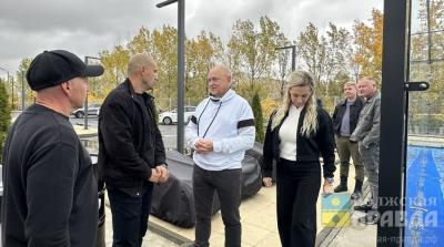 В Волжском рядом с открывшимися падел-кортами появится территория для настольного тенниса