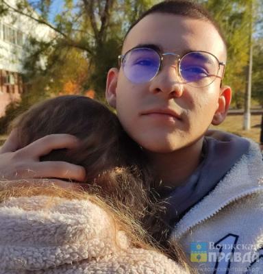Готов ко всему, спокоен и собран: в Волжском состоялась первая отправка «срочников» осеннего призыва