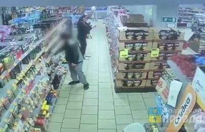 Стянул пару упаковок и — вприпрыжку: 14-летний волжанин сознался в грабеже