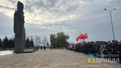 Сохранить память: в Волжском в годовщину корнаступления  в Сталинградской битве состоялось возложение
