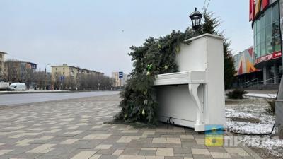 Рояль, Щелкунчик и сугробы: Волжский готовится к новогодней магии