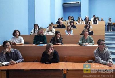 «Навстречу будущему»: в Волжском начал свою работу муниципальный экономический форум