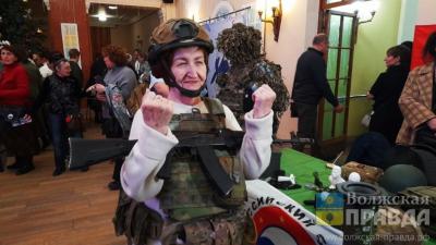 «Едины и непобедимы»: в Волжском состоялся концерт в честь Дня волонтера