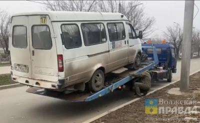 Акцент на выхлопы: в Волжском маршрутки нещадно отправляют на штрафстоянки